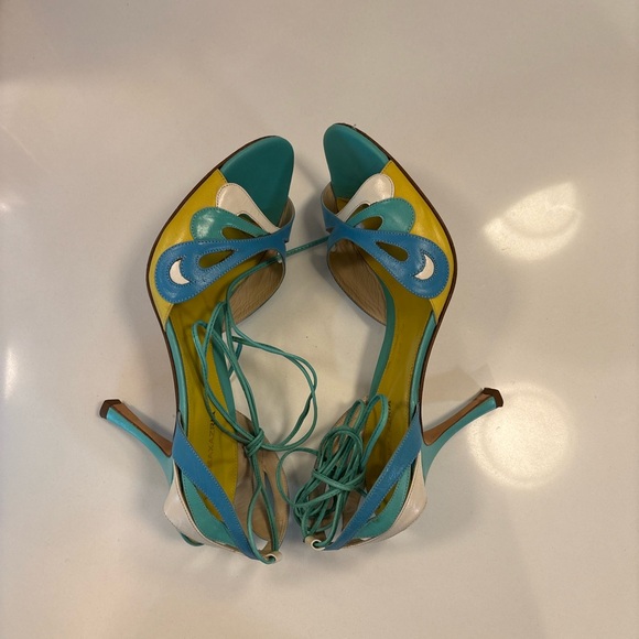 BCBGMaxAzria Turquoise and White Heels - Picture 5 of 13